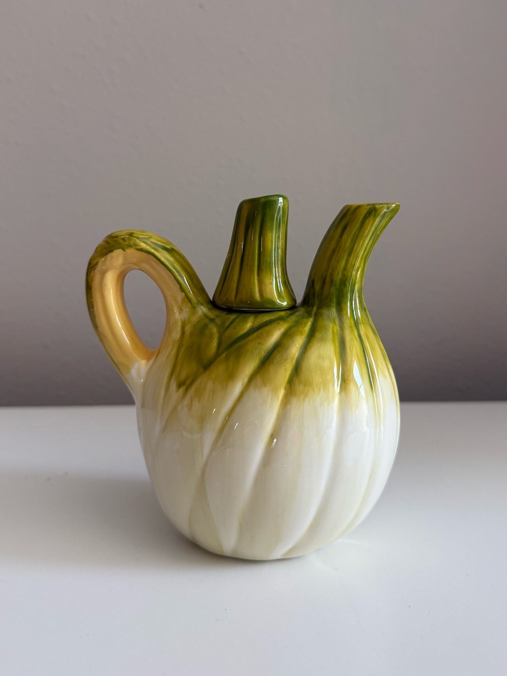 ANTHROPOLOGIE DAMSON MADDER Stoneware Fennel Creamer Olive Oil